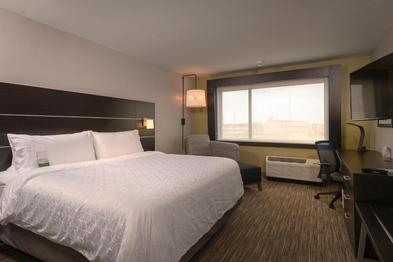 Holiday Inn Express & Suites - Tulsa Downtown - Arts District, An Ihg Hotel Zewnętrze zdjęcie