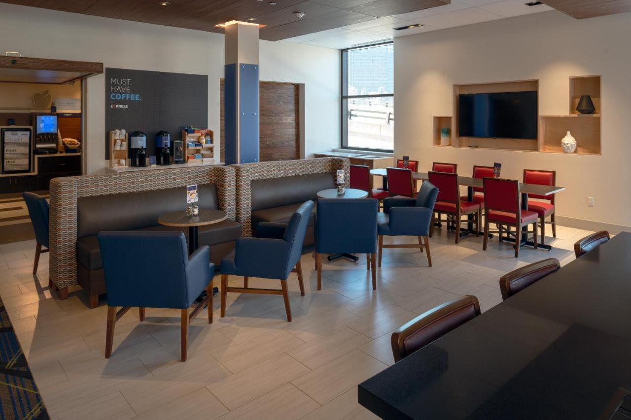 Holiday Inn Express & Suites - Tulsa Downtown - Arts District By Ihg Zewnętrze zdjęcie